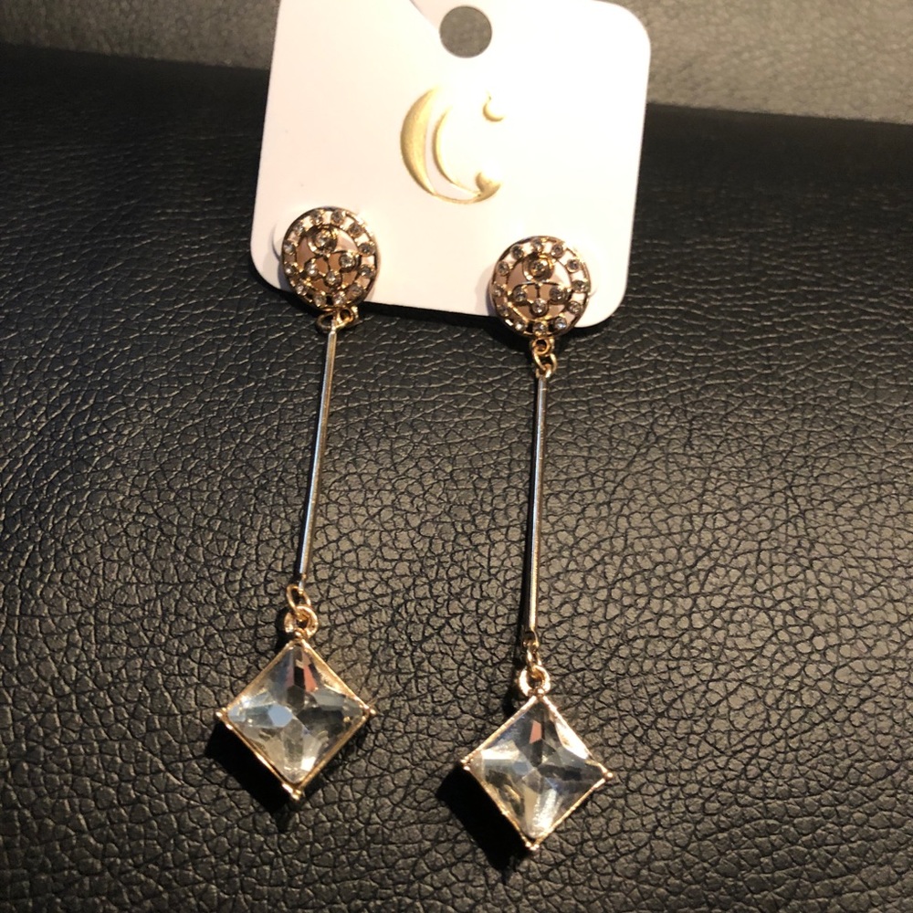 NWT Gold Drop Earrings for Women